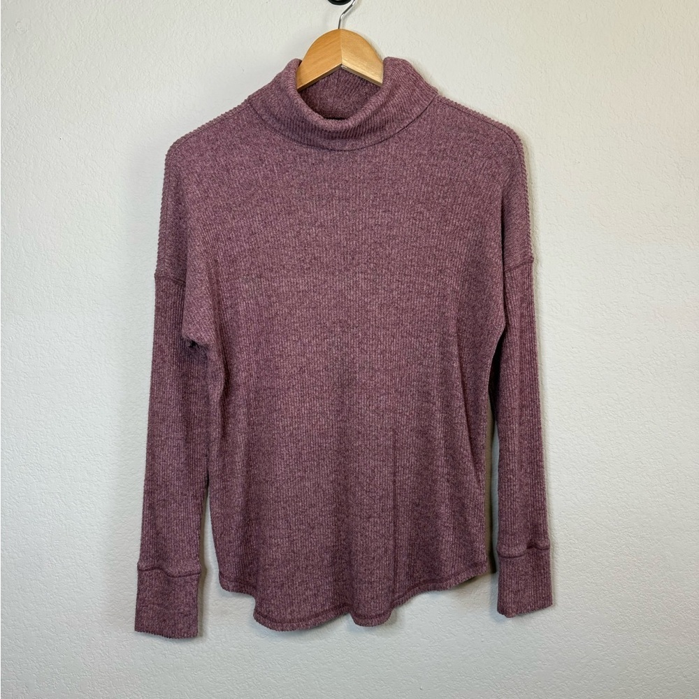 American Eagle Dusty Pink Lightweight Ribbed Long Sleeve Turtleneck Shirt XS